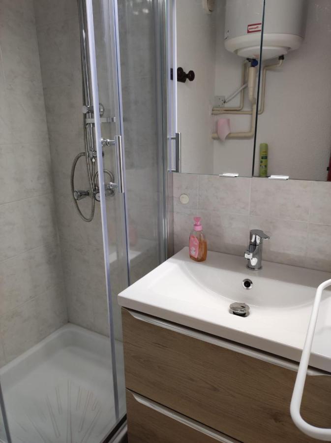 St Pierre La Mer,Appartement T2 En Residence Calme 弗勒里 外观 照片